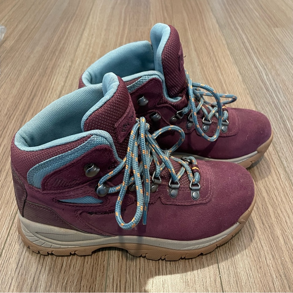 Columbia Hiking Boots